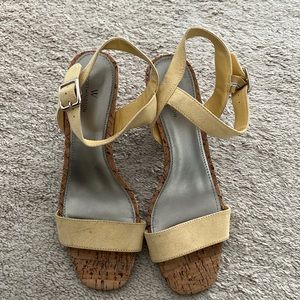 Shoe